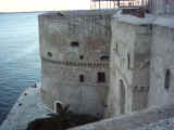 Castello Aragonese, il torrione di S. Cristoforo visto dal torrione di S. Lorenzo